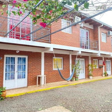 Tupa Jireh Villa Puerto Iguazu Exterior photo